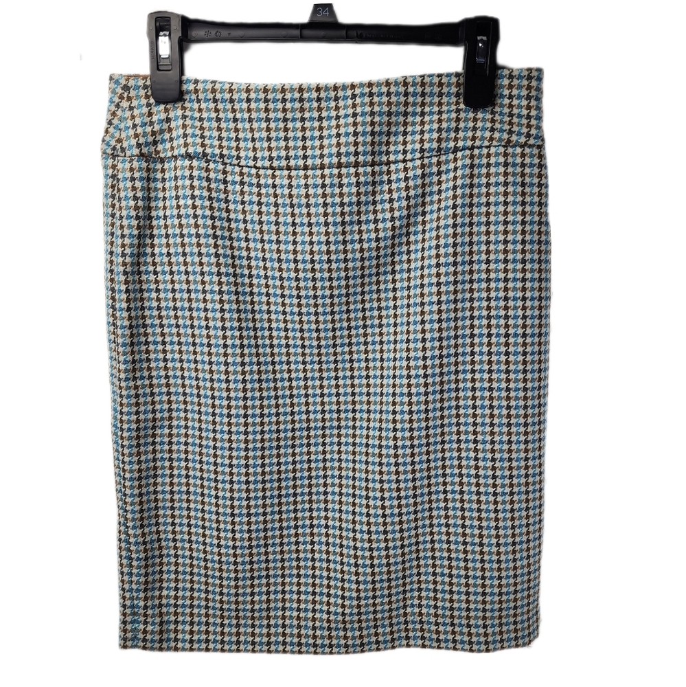 NWT beautiful fall skirt from the limited